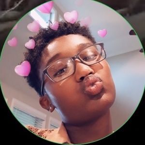 Meet your Posher, Amari